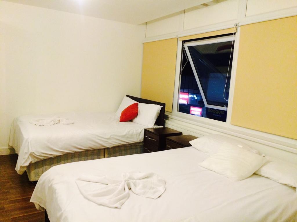 City House イルフォード エクステリア 写真