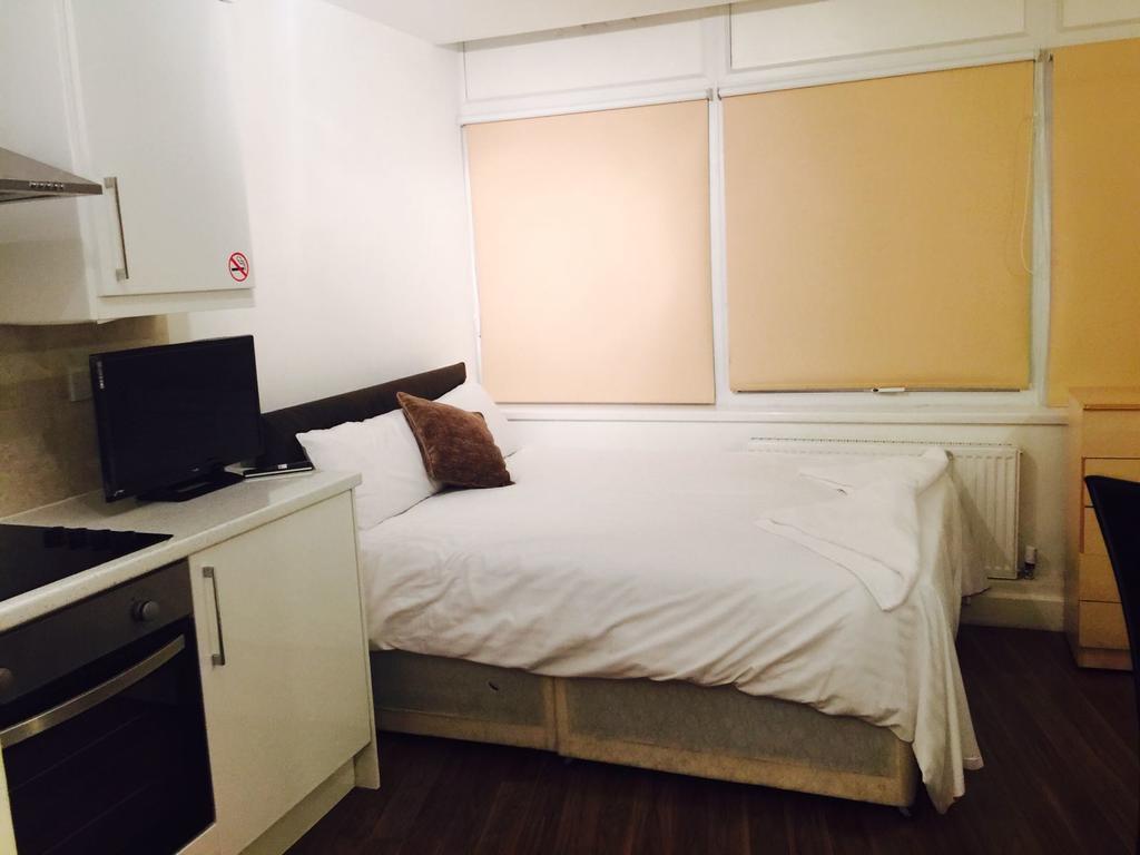City House イルフォード エクステリア 写真